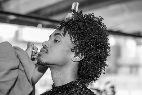 Mastering the Art of Style: Craft Your Unique Signature Look with Timeless British Plaids!