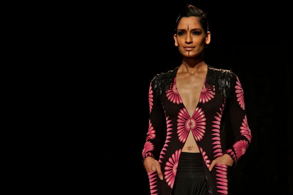 Elevate Your Evening Attire: Creative Ways to Integrate Reflective Materials for Safety and Style